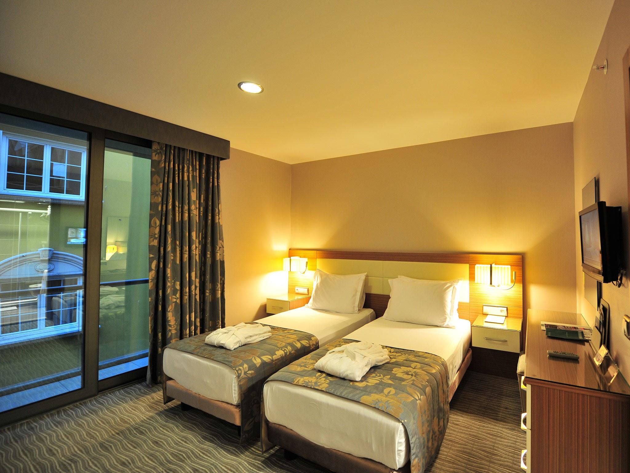 Yasmak Comfort Hotel Истанбул Екстериор снимка